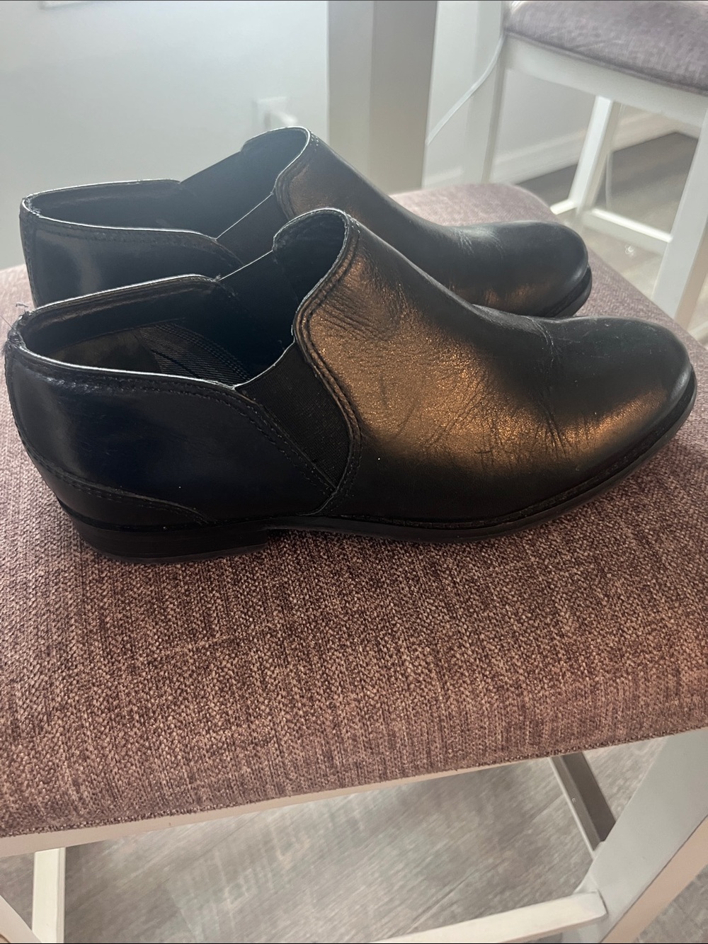 LLBean Women’s ankle boot Black Slip-On Leather size 7.5